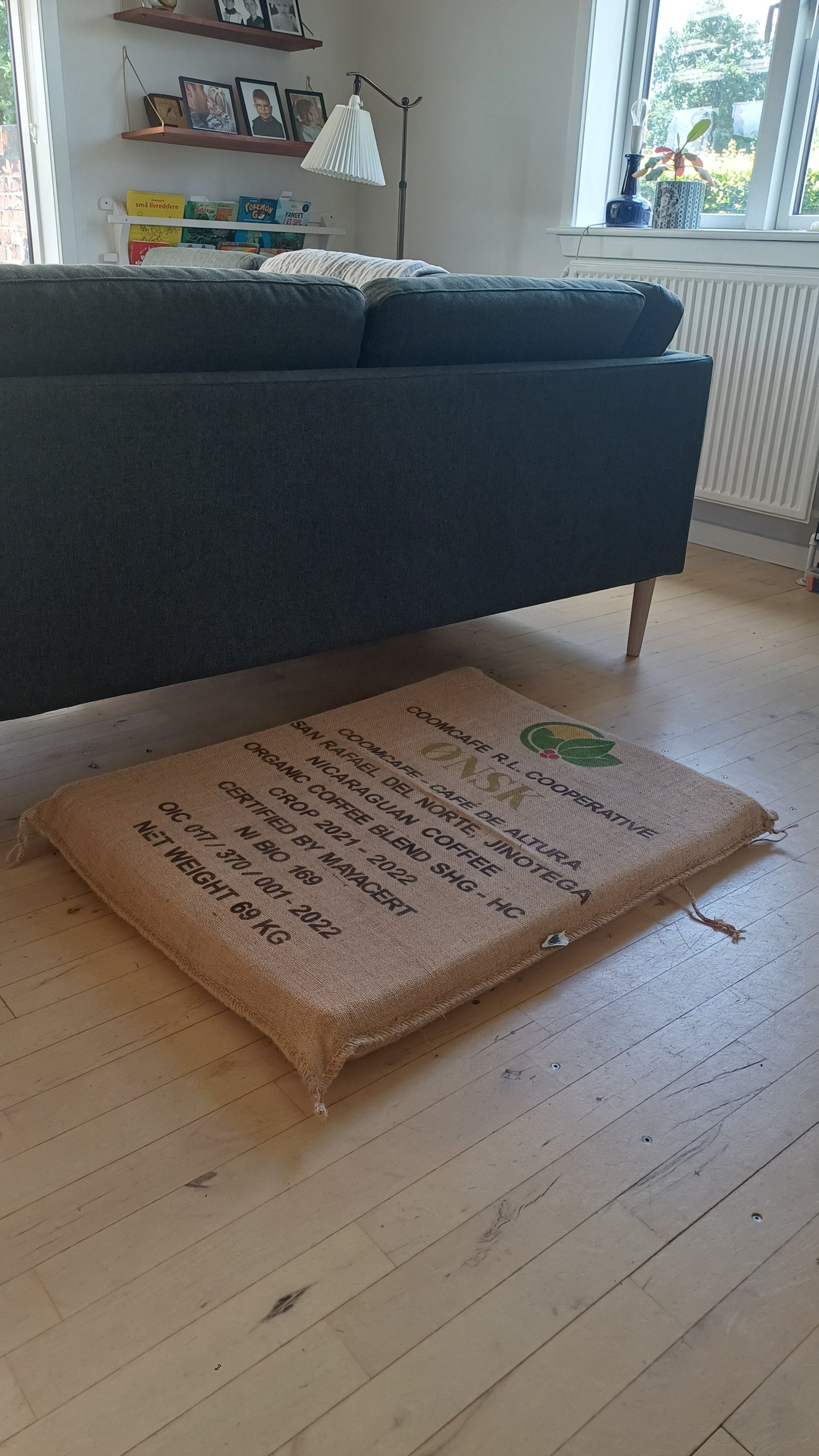 Hundetæppe i genbrugt kaffesæk - Ønsk